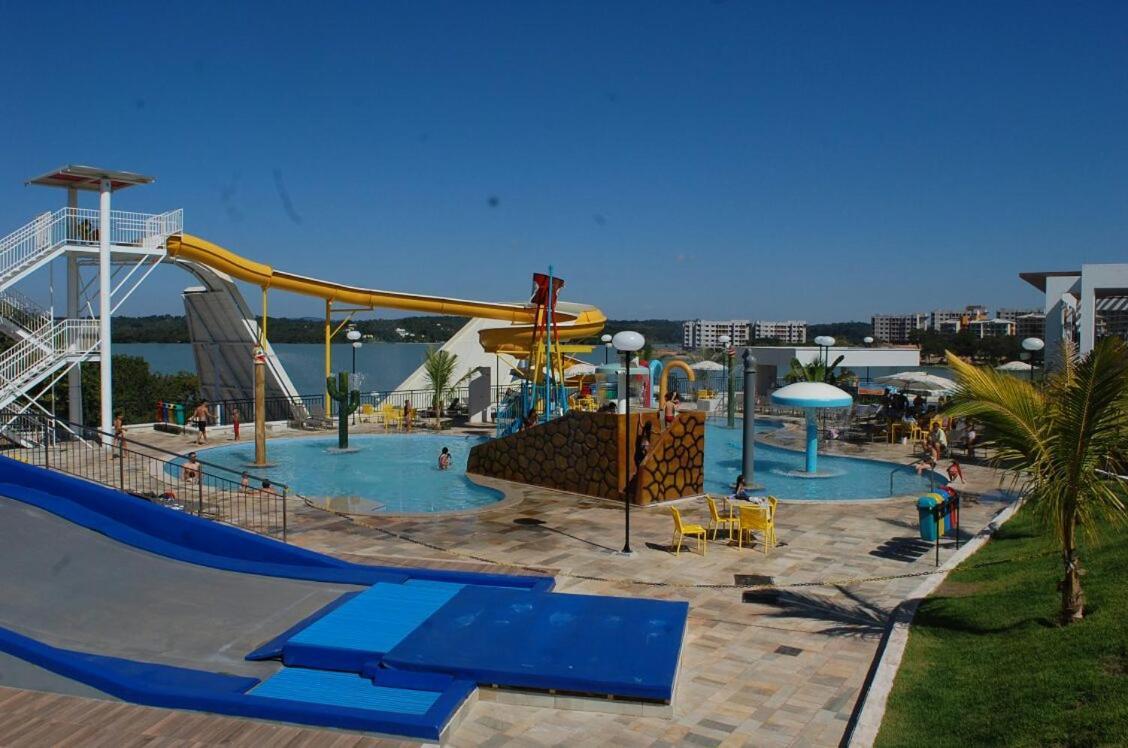 Resort Do Lago Apart Caldas Novas Exteriör bild